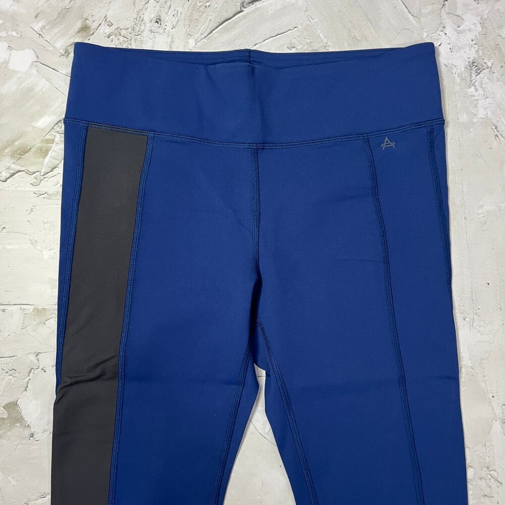 Aether High Rise Crop Leggings Blue Colorblock Size M Compression Performance - Picture 6 of 9